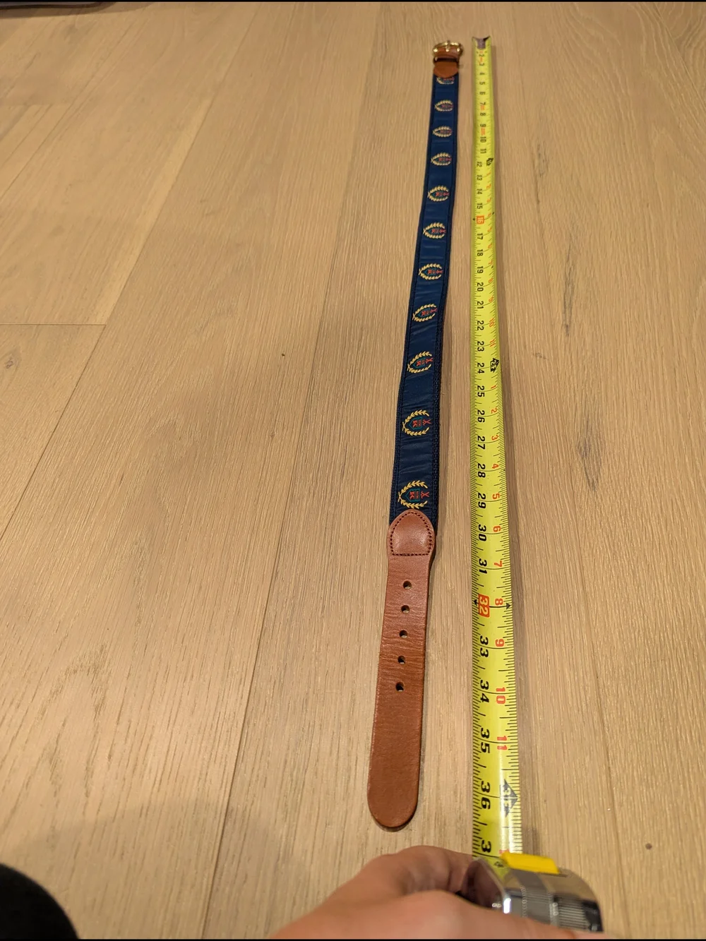 Navy Embroidered Golf Themed Belt with Tan Leather Accents Size S?